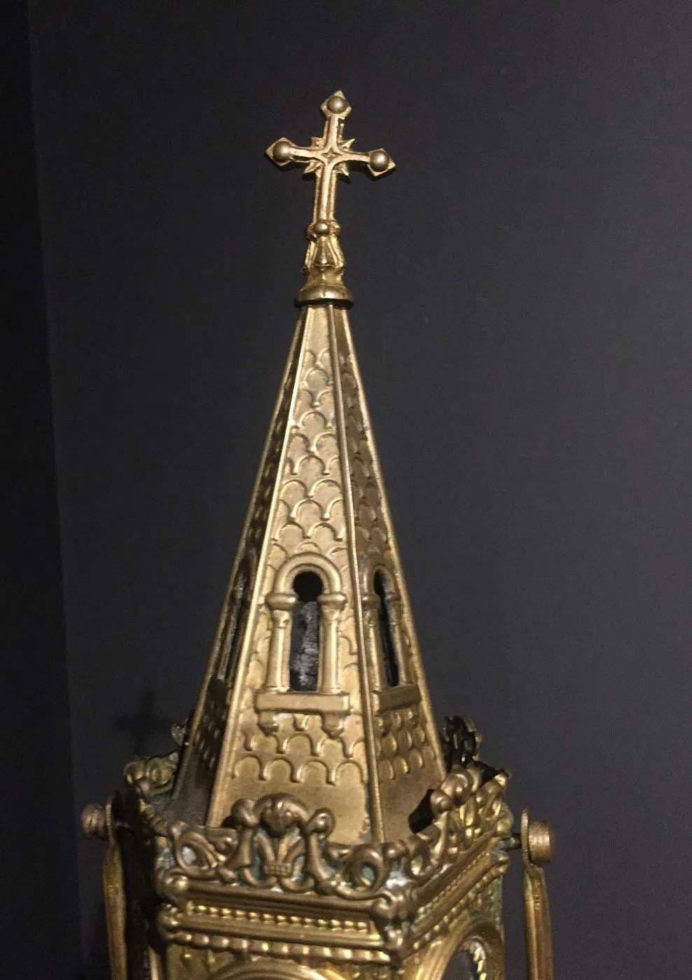 🔥49% OFF - 🖤🕯️Antique Gothic Candle Lantern✨(Same as in the video)