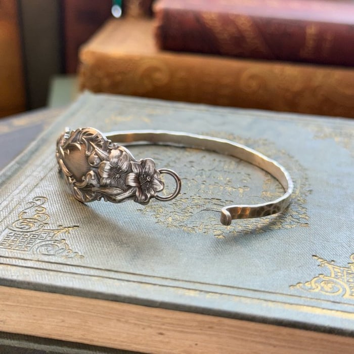 🔥LAST DAY 54% OFF✨Handmade Sterling Spoon Bangle - Crafted from Authentic Vintage Silverware