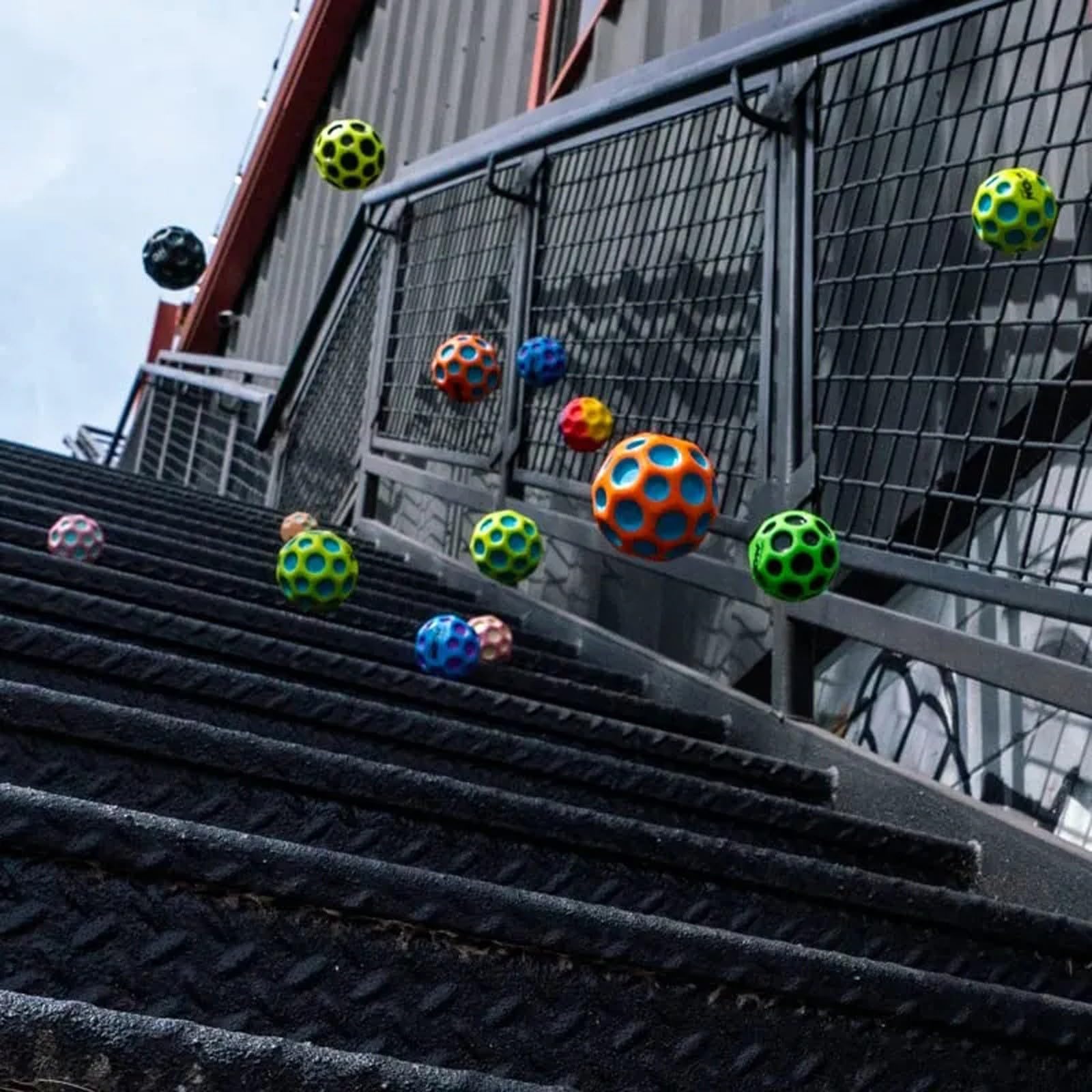 🔥2025 HOT SALE-Super Bouncy Space Ball Toy