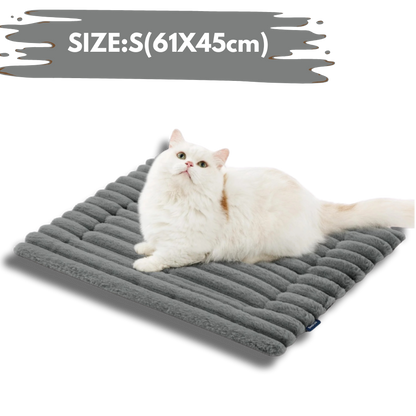 Self-Warming Cat & Dog Mat: Thermal Pet Bed Pad for Indoor/Outdoor Non-Slip & Extra Warm