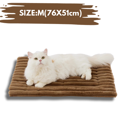 Self-Warming Cat & Dog Mat: Thermal Pet Bed Pad for Indoor/Outdoor Non-Slip & Extra Warm