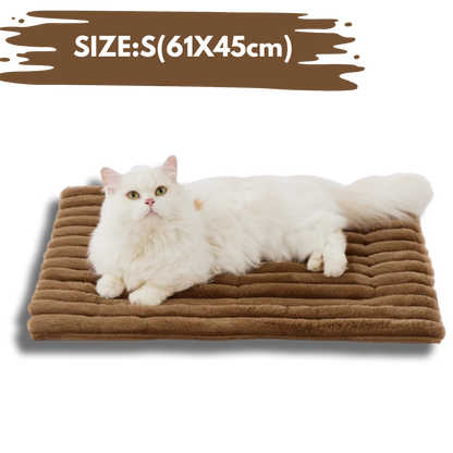 Self-Warming Cat & Dog Mat: Thermal Pet Bed Pad for Indoor/Outdoor Non-Slip & Extra Warm