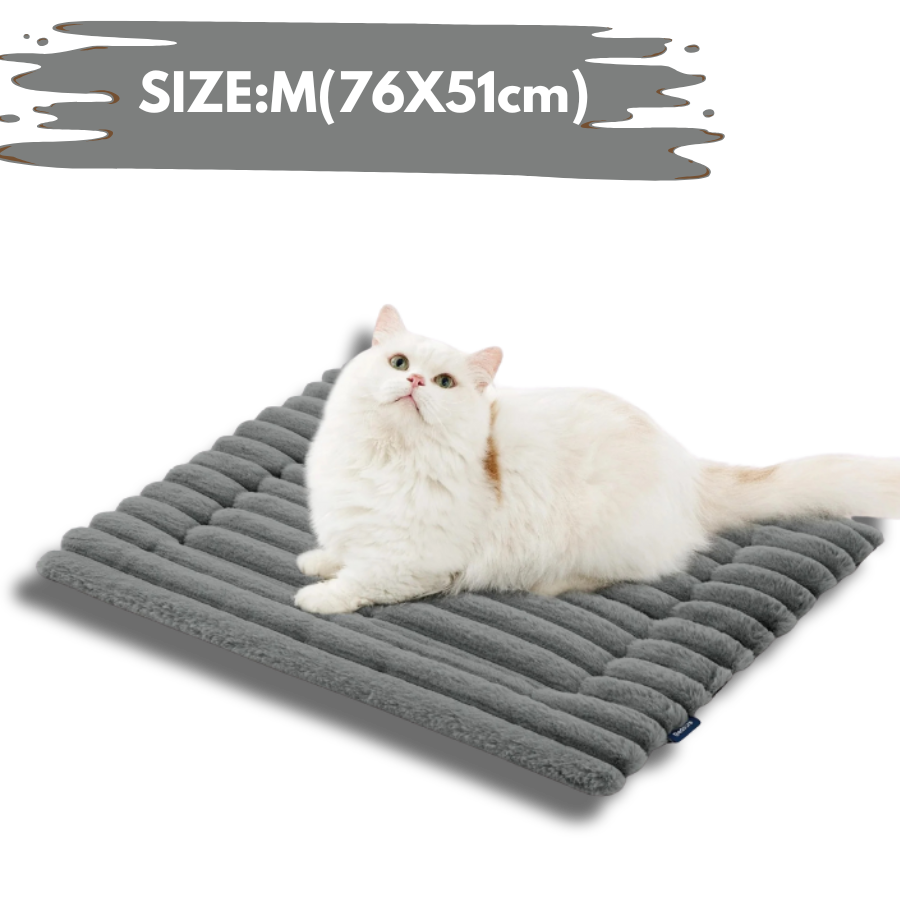 Self-Warming Cat & Dog Mat: Thermal Pet Bed Pad for Indoor/Outdoor Non-Slip & Extra Warm