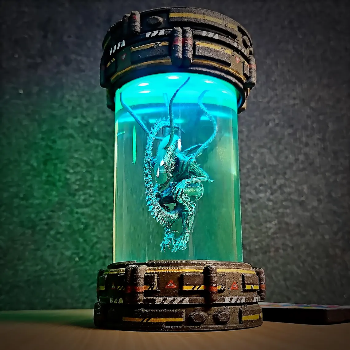 🎄Christmas Three-Day🎁DeliveryAlien Xenomorph Resin Lamp