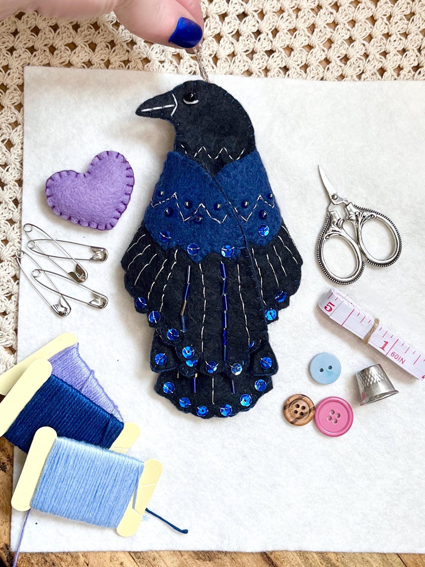 🔥Last Day 49% OFF -🖤 “Raven’s Keepsake – Guardian of Stitches”