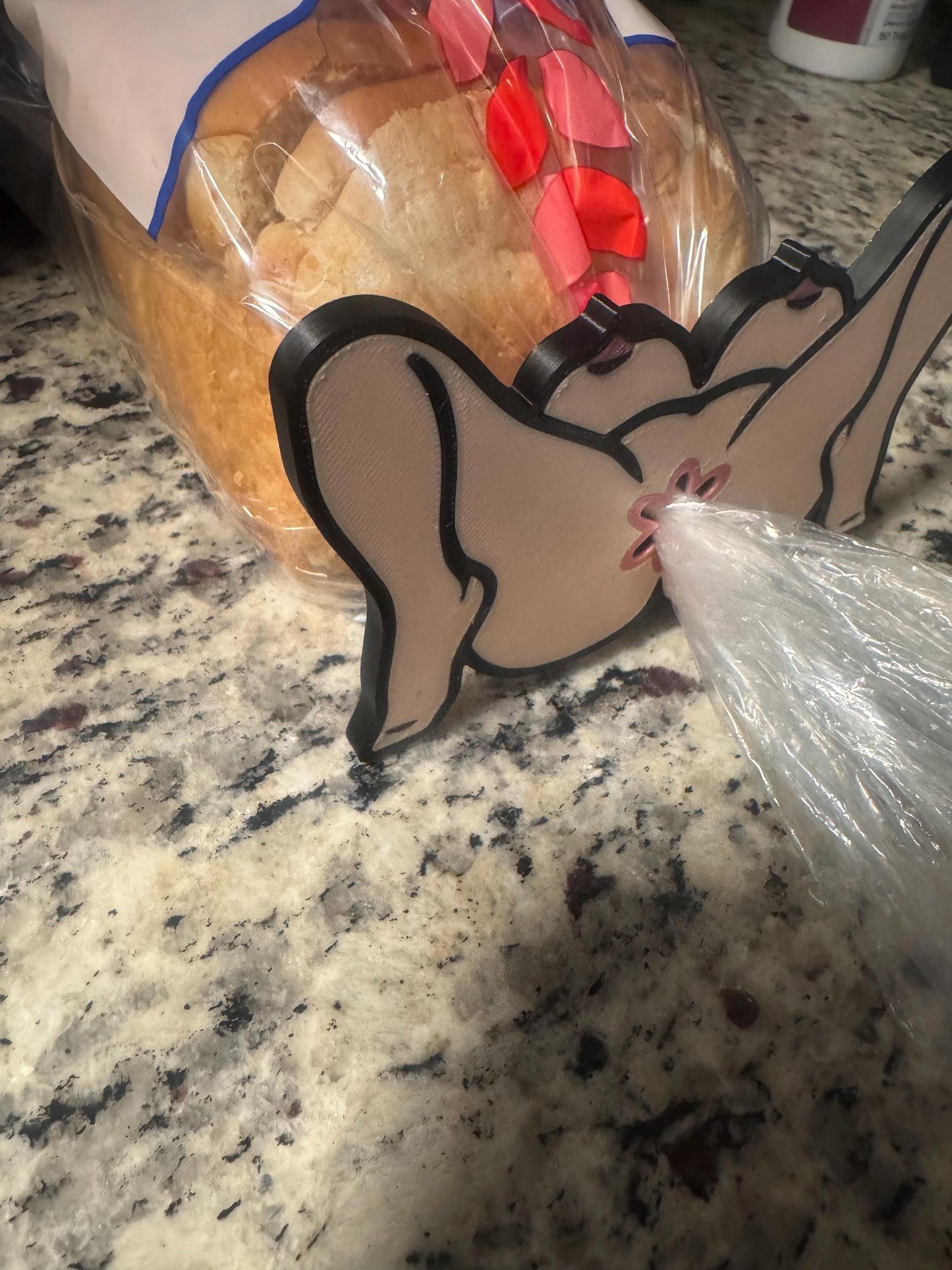 🎉 3D Printed Novelty Bread Clip — Fun & Irreverent Kitchen Gag Gift