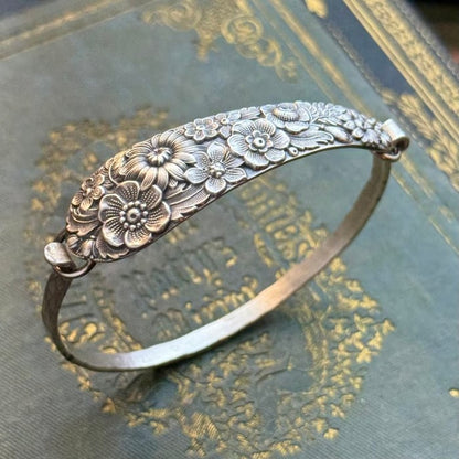 🔥LAST DAY 54% OFF✨Handmade Sterling Spoon Bangle - Crafted from Authentic Vintage Silverware
